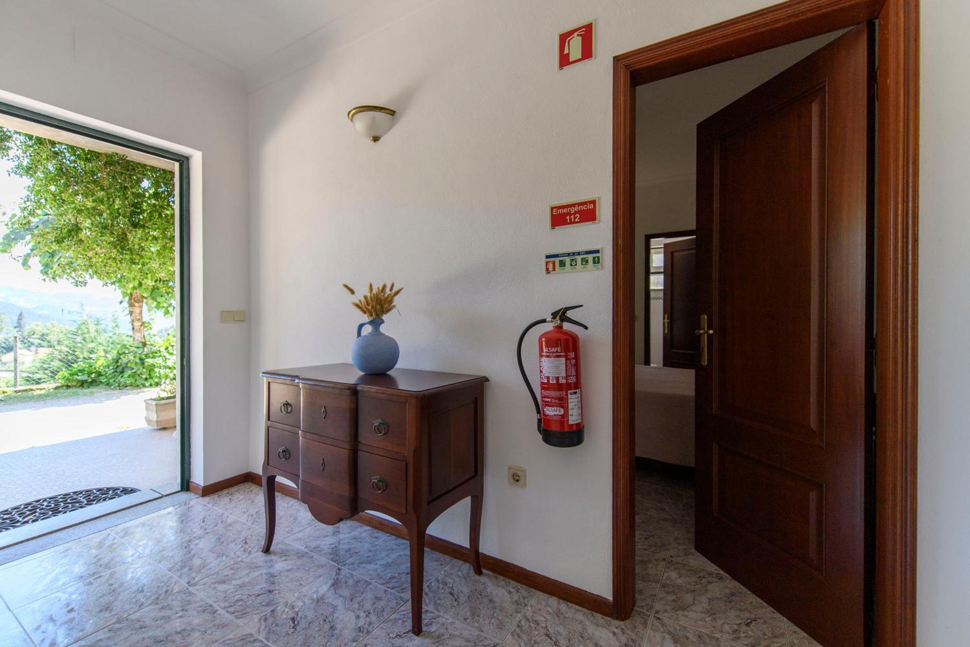 Afonso'S House Geres I Villa Braga Bagian luar foto