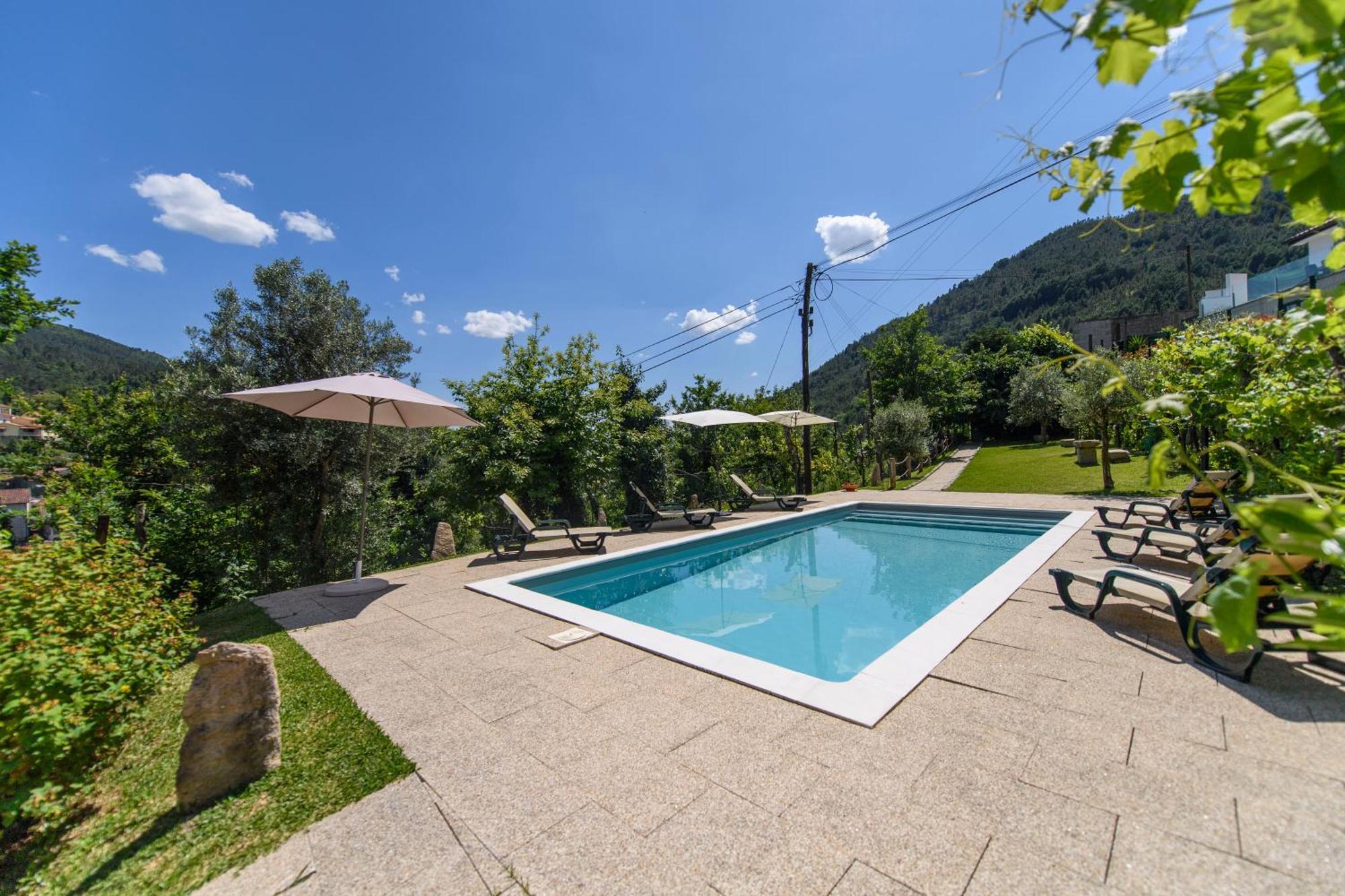 Afonso'S House Geres I Villa Braga Bagian luar foto