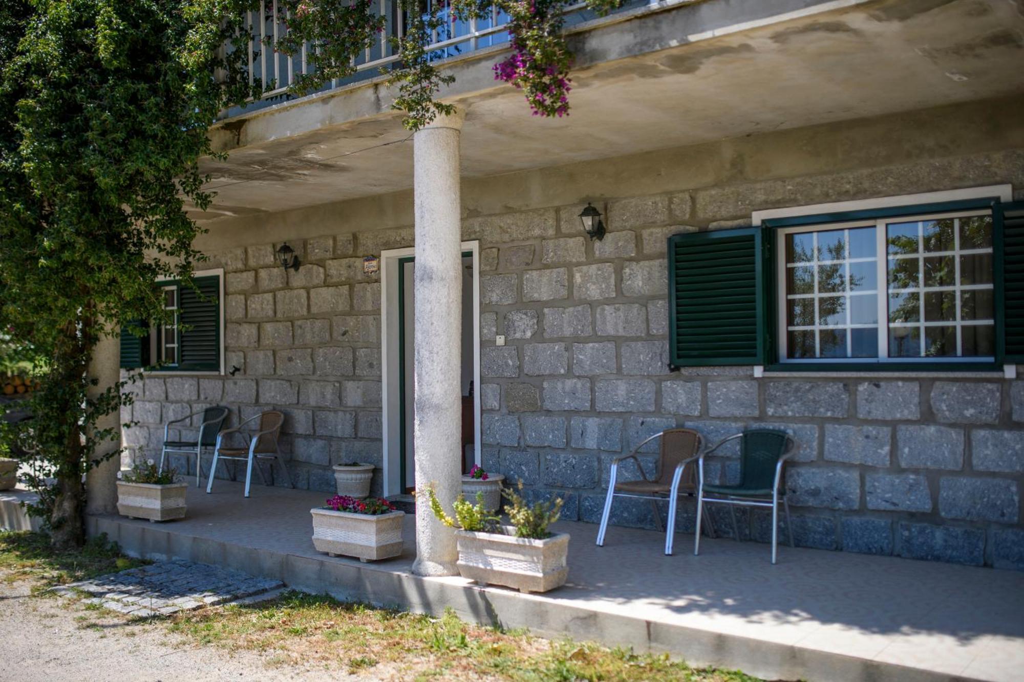 Afonso'S House Geres I Villa Braga Bagian luar foto